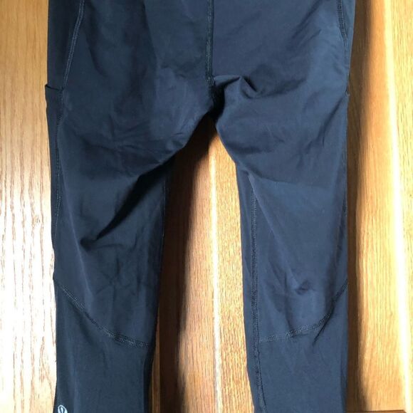 Lululemon Black Multi-Pocket Ankle Leggings - 4 - Picture 8 of 13